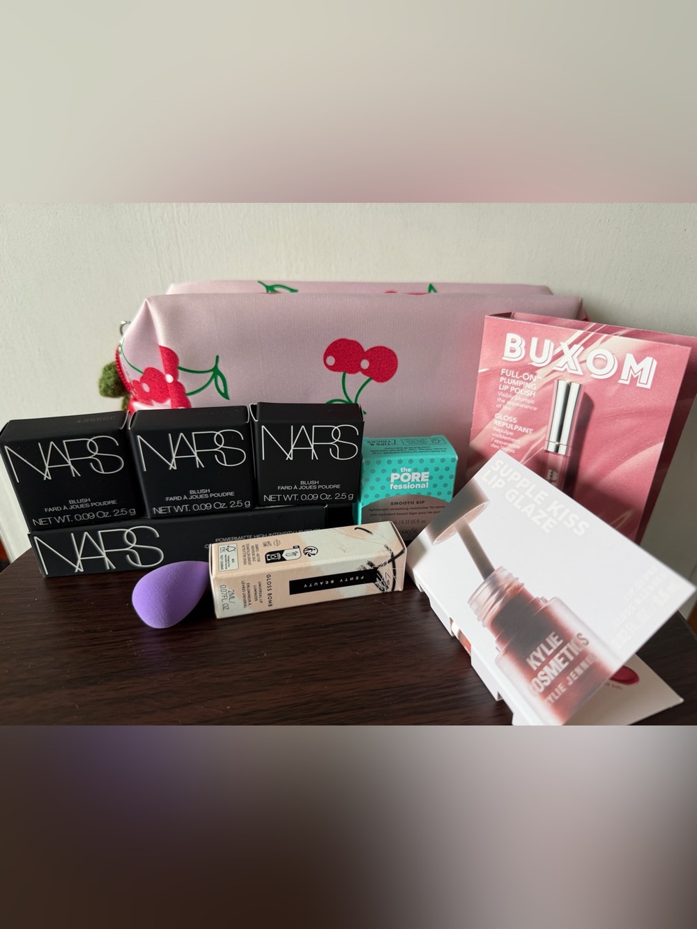 New 10 piece Brand Name Makeup Bundle - Picture 2 of 16